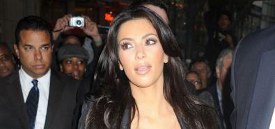 Kim Kardashian prezentuje nowe perfumy KK w Nowym Jorku