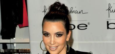 Kim Kardashian w sklepie z biżuterią BeBe