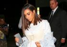 Kim Kardashian w letniej białej sukience