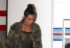 Kim Kardashian w majtkach i bez stanika