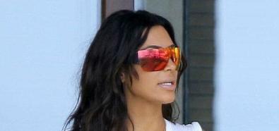 Kim Kardashian pokazała piersi na sesji zdjęciowej 