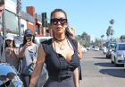 Kim Kardashian w drodze na spacer z dzieckiem