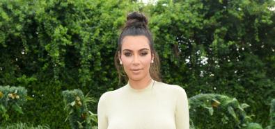 Kim Kardashian dumnie prezentuje sylwetkę 