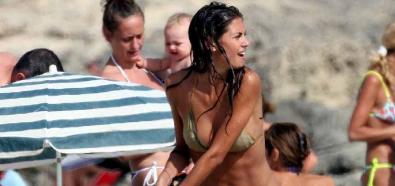 Melissa Satta - modelka w bikini na plaży