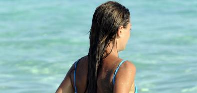 Melissa Satta - modelka na plaży w bikini