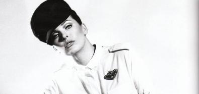 Milla Jovovich na okładce lutowego wydania magazynu Vogue Niemcy