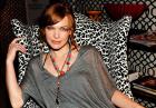 Milla Jovovich na Mercedes-Benz Star Lounge w Nowym Jorku