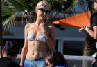 Paris Hilton - amerykańska celebrytka w bikini na Malibu