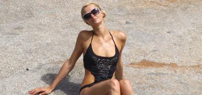 Paris Hilton - celebrytka w stroju kąpielowym