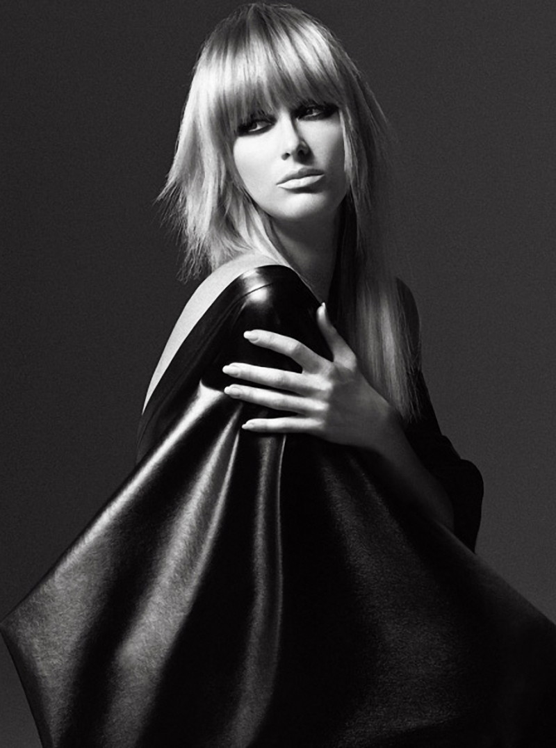 Paris Hilton - czarno-biała sesja dla magazynu V