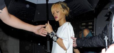 Rihanna - barbadoska piosenkarka przed klubem Cuckoo w Londynie