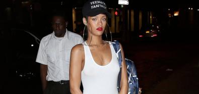 Rihanna - seksowna piosenkarka ma przebite sutki