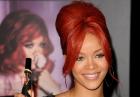 Rihanna - ognista wokalistka promuje perfumy Rebl Fleur