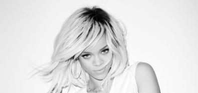 Rihanna - piosenkarka pręży się przed obiektywem Terry'ego Richardsona