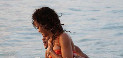 Rihanna - piosenkarka przyłapana w bikini