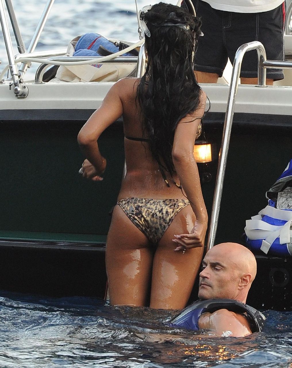 Rihanna - seksowna piosenkarka przyłapana w bikini