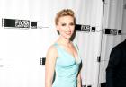 Scarlett Johansson w niebieskiej sukience