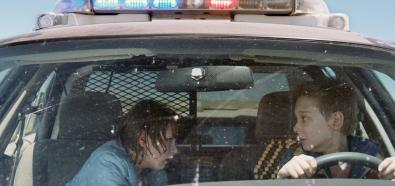 "Cop Car" - Kevin Bacon bardzo złym szeryfem w zwiastunie thrillera