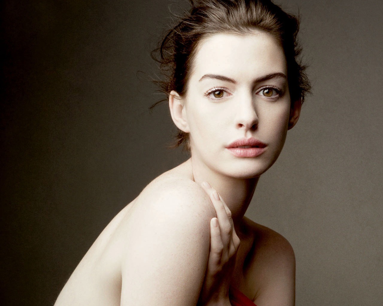 Anne Hathaway zawalczy o przetrwanie w ?The Lifeboat?
