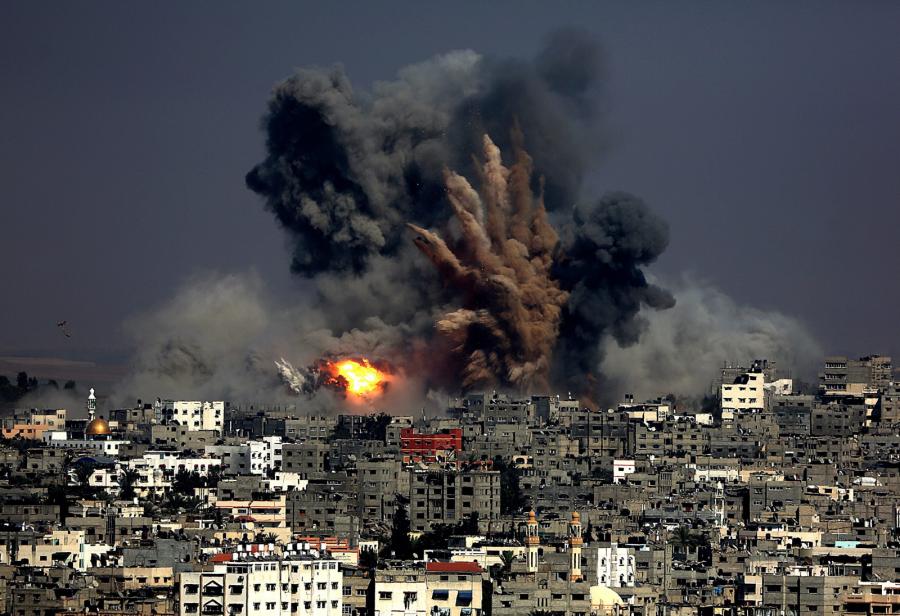 Luisa Waugh, "Spotkajmy się w Strefie Gazy" - przejmujący reportaż już w księgarniach