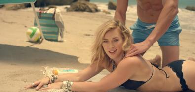 "Chasing the Sun" - wakacyjny klip od Hilary Duff 