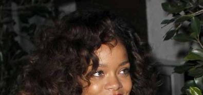 Rihanna woli chodzić bez stanika 