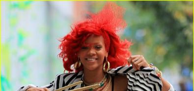 Rihanna pracuje nad teledyskiem do utworu "What's my name?"