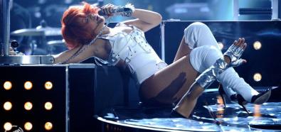 Rihanna w ognistym duecie na Billboard Music Awards 2011