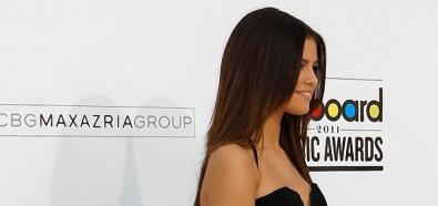 Selena Gomez na Billboard Music Awards 2011