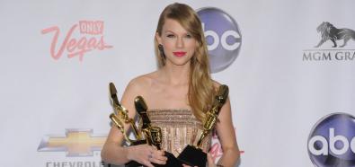 Taylor Swift i jej trzy zdobyte statuetki na Billboard Music Awards 2011