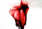 Jen Lewis - artystka, która tworzy obrazy krwią menstruacyjną
