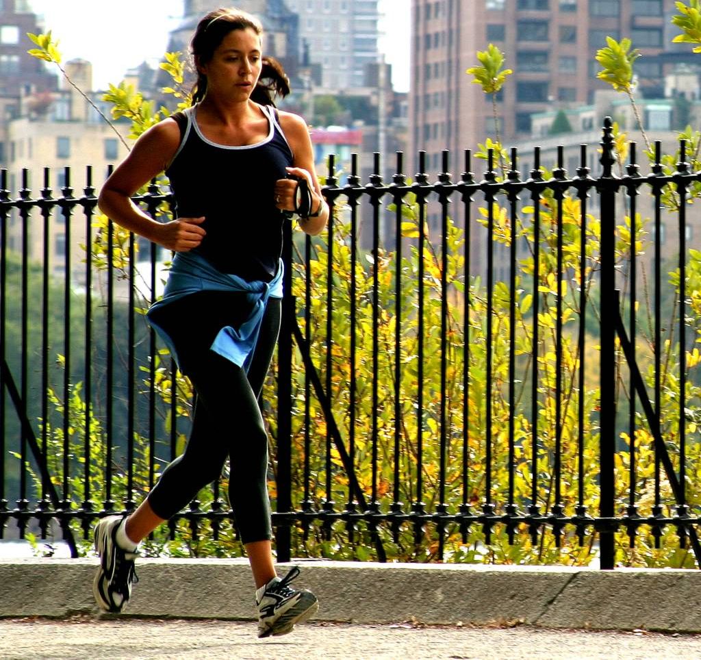 Aktywny tryb życia - jogging wygrywa z siłownią