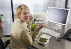 Co jeść w pracy, czyli o diecie biurowej