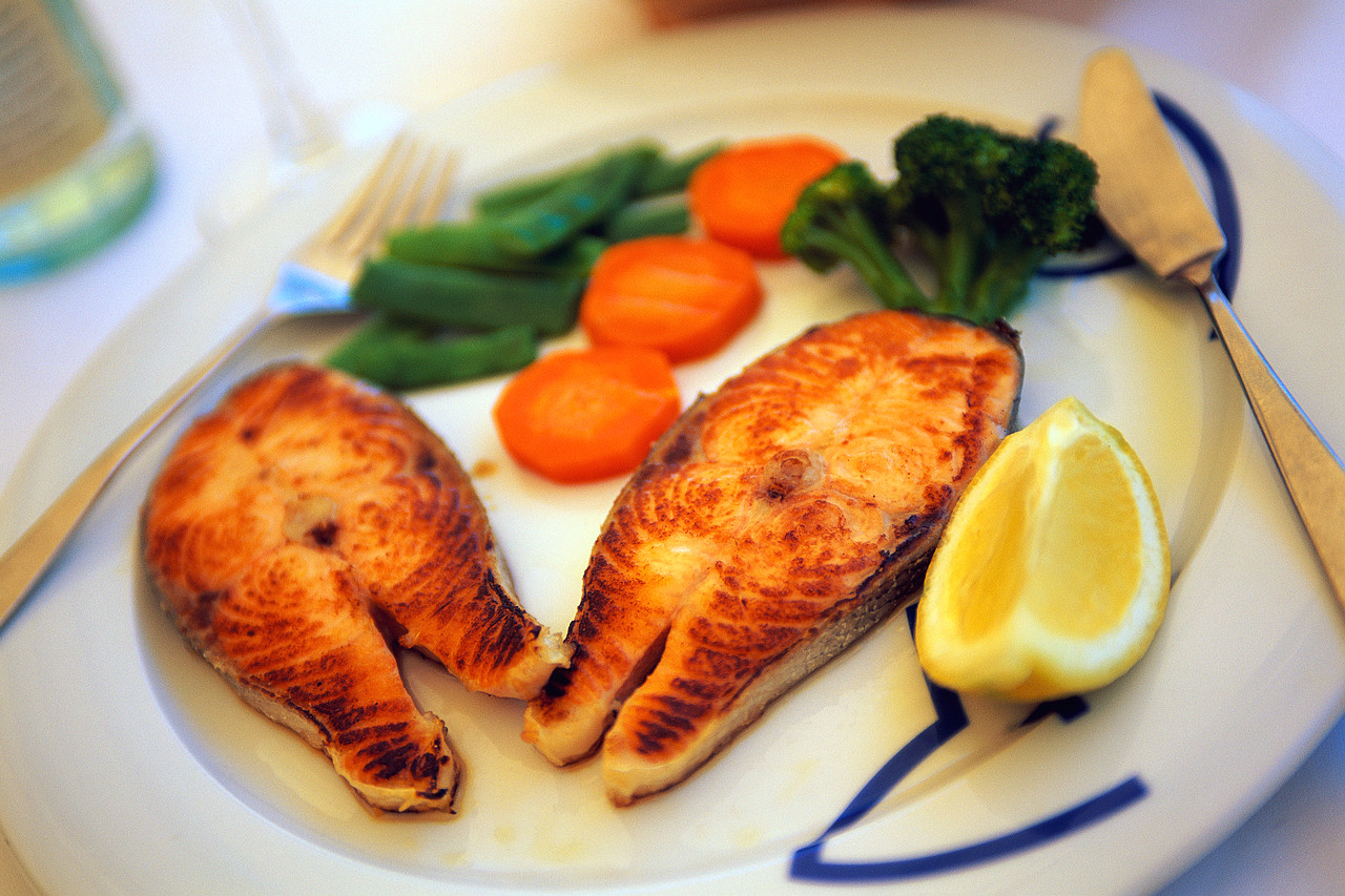 Zdrowe odżywianie - korzyści z jedzenia ryb