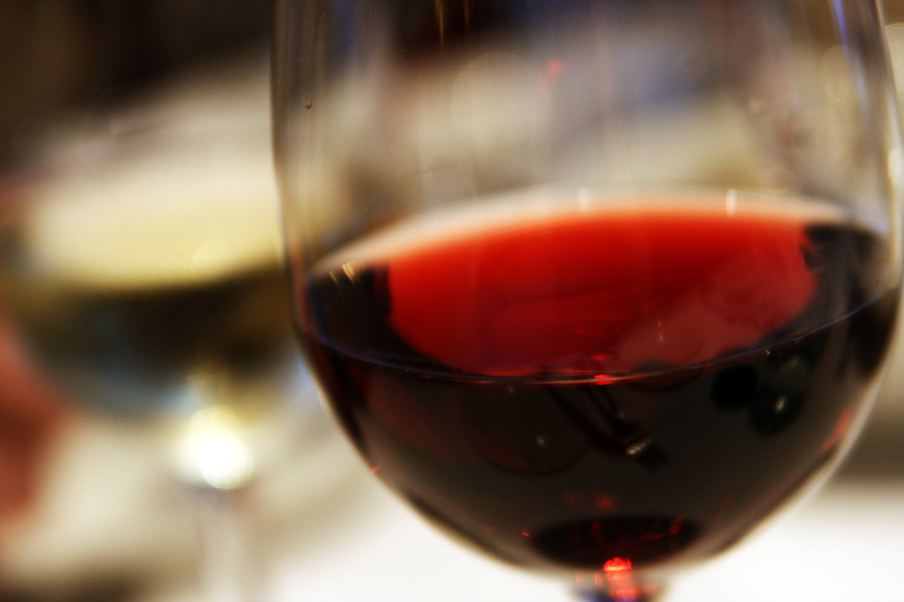Czerwone wino - czy naprawdę jest zdrowe? 