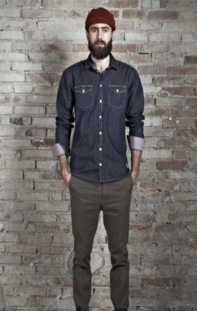 Koszula jeansowa - z fabryki na wybieg 