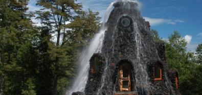 Hotel Magic Mountain w rezerwacie Huilo-Huilo w Chile