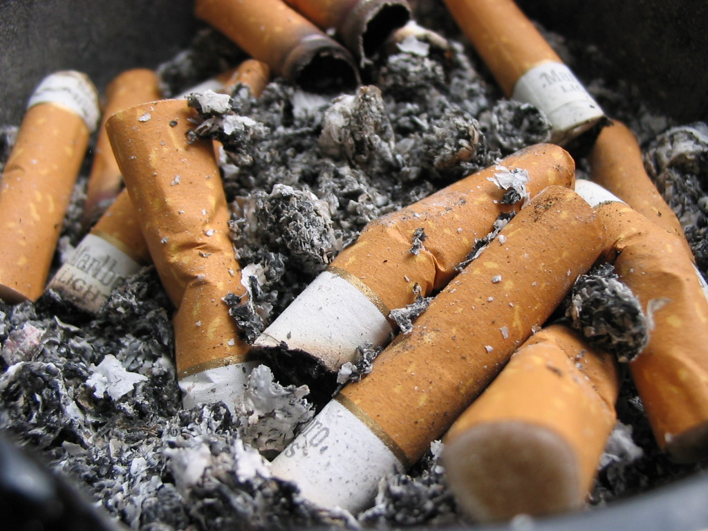 Nikotyna, tytoń, papierosy - palenie nie dodaje męskości