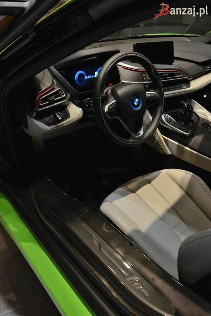 BMW i8 Lime Green