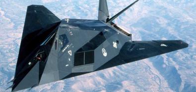 bombowiec F-117 Nighthawk