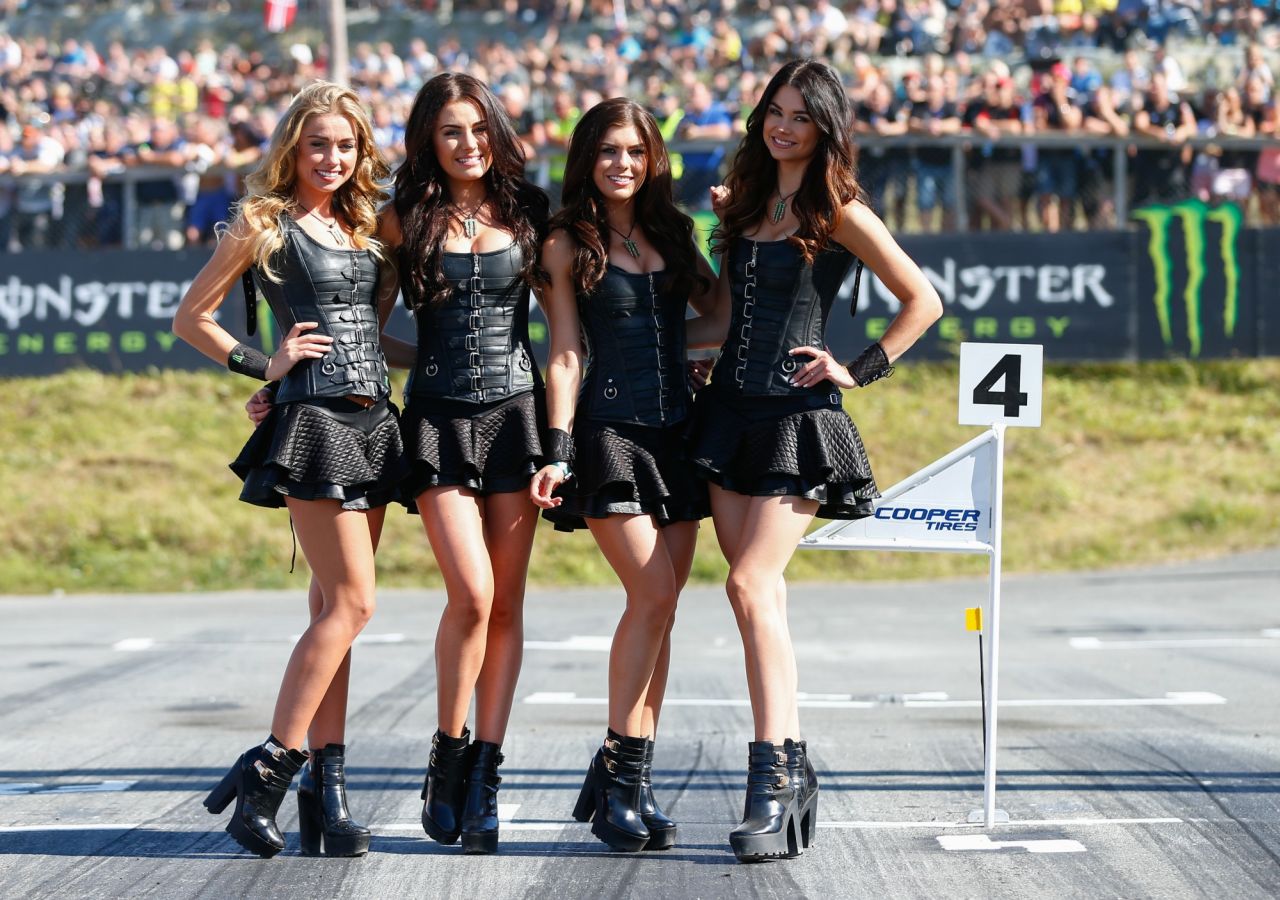 Grid Girls - dziewczyny z torów wyścigowych - sierpień 2015
