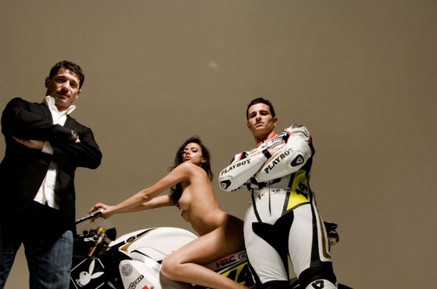 Króliczki Playboya i Honda LCR Team Moto GP