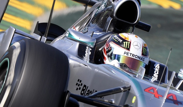 F1: Lewis Hamilton wygrał kwalifikacje do GP Malezji