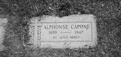 Al Capone - kim był słynny gangster? 