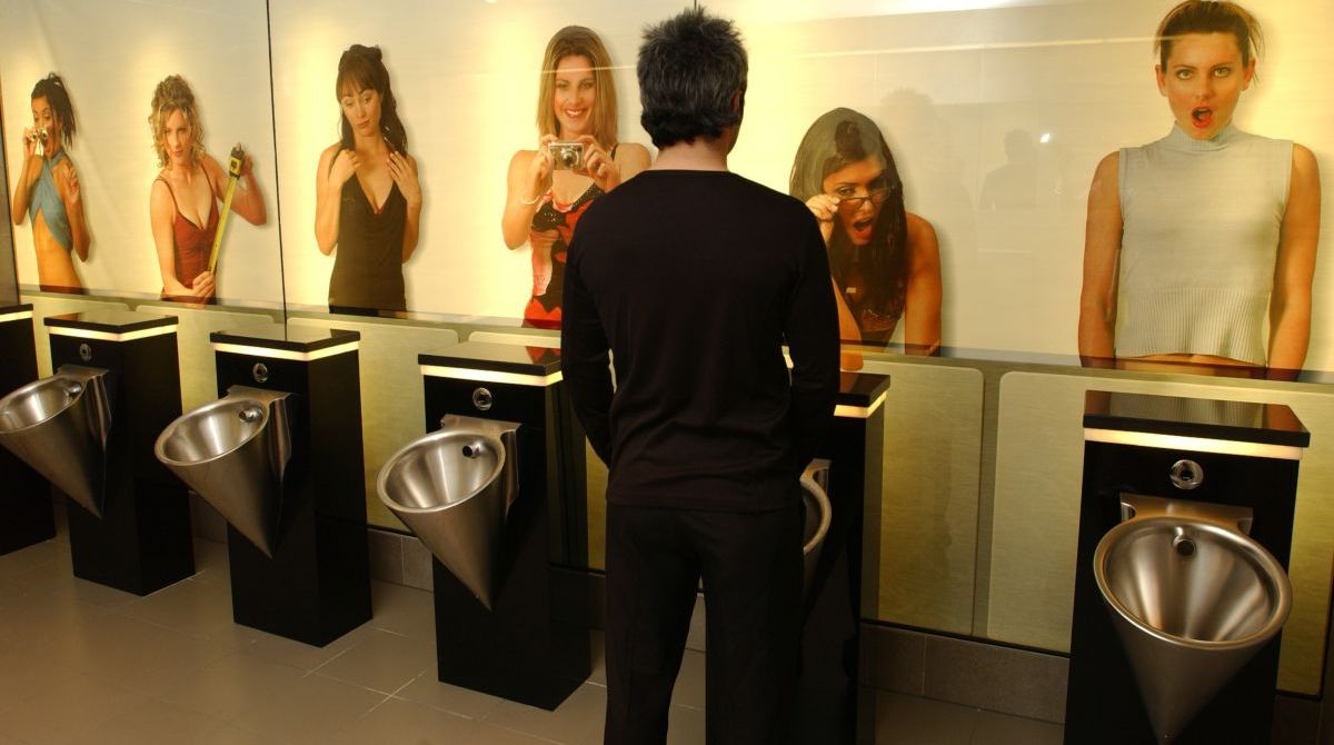 Savoir-vivre - niepisane prawa męskich toalet