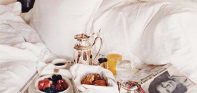 Związki i romantyczność - śniadanie do łóżka