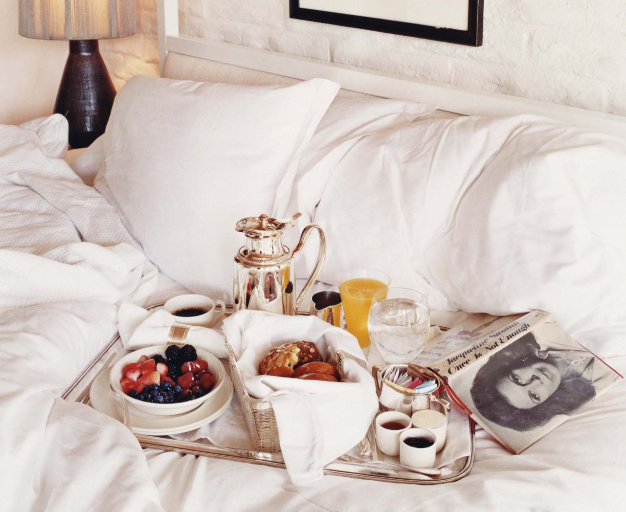 Związki i romantyczność - śniadanie do łóżka