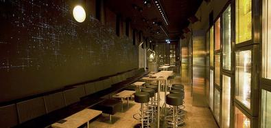 samoobsługowy bar alkoholowy w Amsterdamie