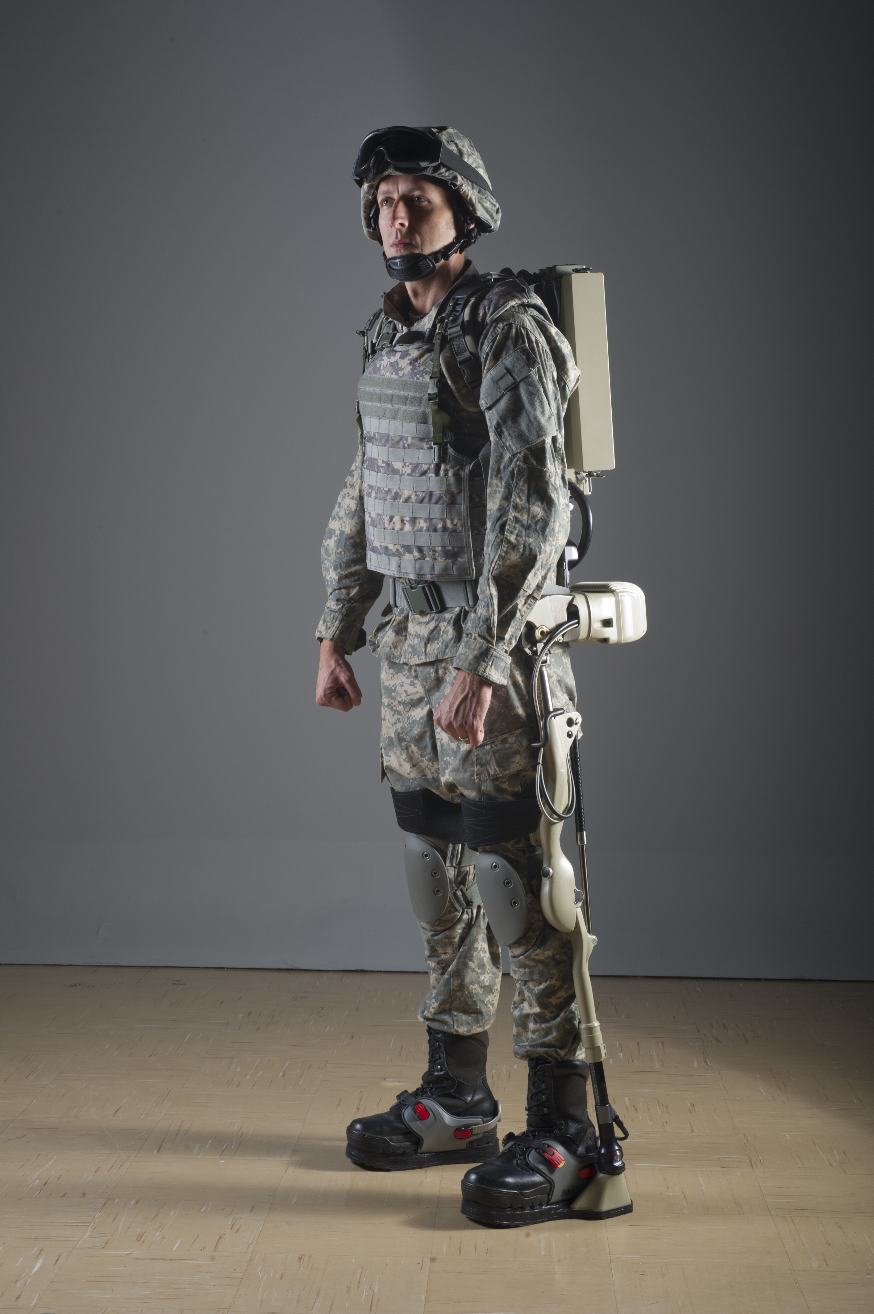 Żołnierz przyszłości - tytanowy szkielet HULC