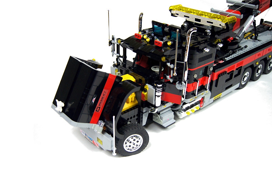 Town Truck II - odjechany holownik z klocków Lego